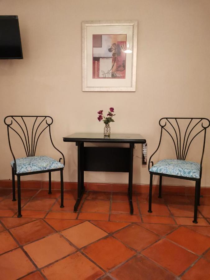 Hotel Las Alamedas Guanajuato Bilik gambar